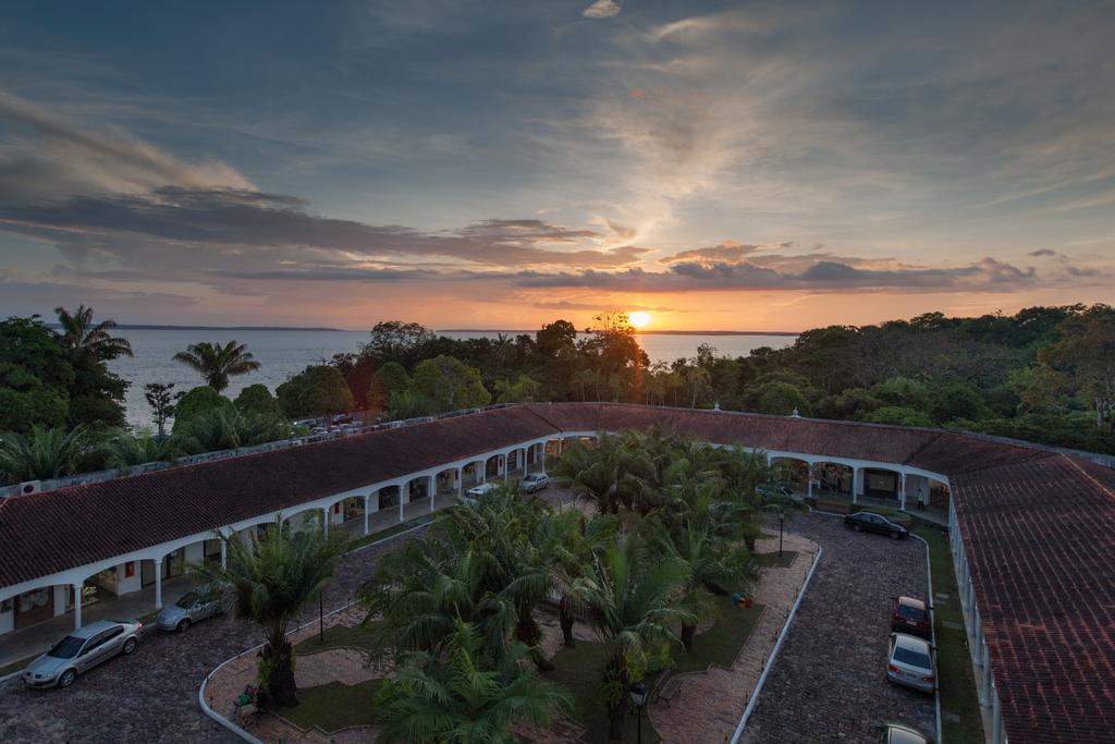 Hotel Tropical Μανάους Εξωτερικό φωτογραφία Sunset at the resort