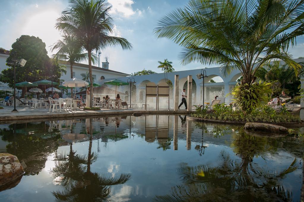 Hotel Tropical Μανάους Εξωτερικό φωτογραφία The main building of the zoo