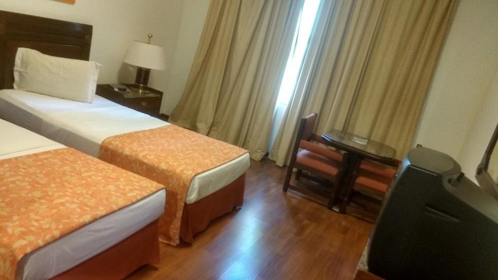 Hotel Tropical Μανάους Εξωτερικό φωτογραφία A room at the hotel