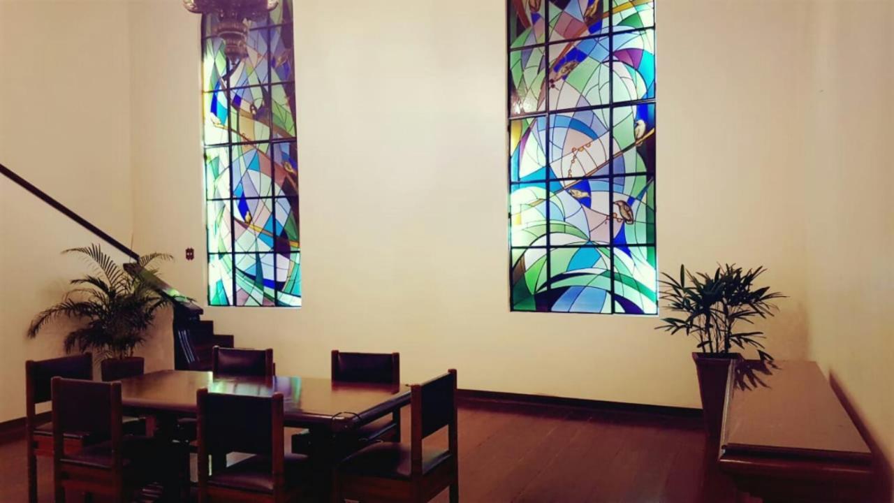 Hotel Tropical Μανάους Εξωτερικό φωτογραφία The interior of the church
