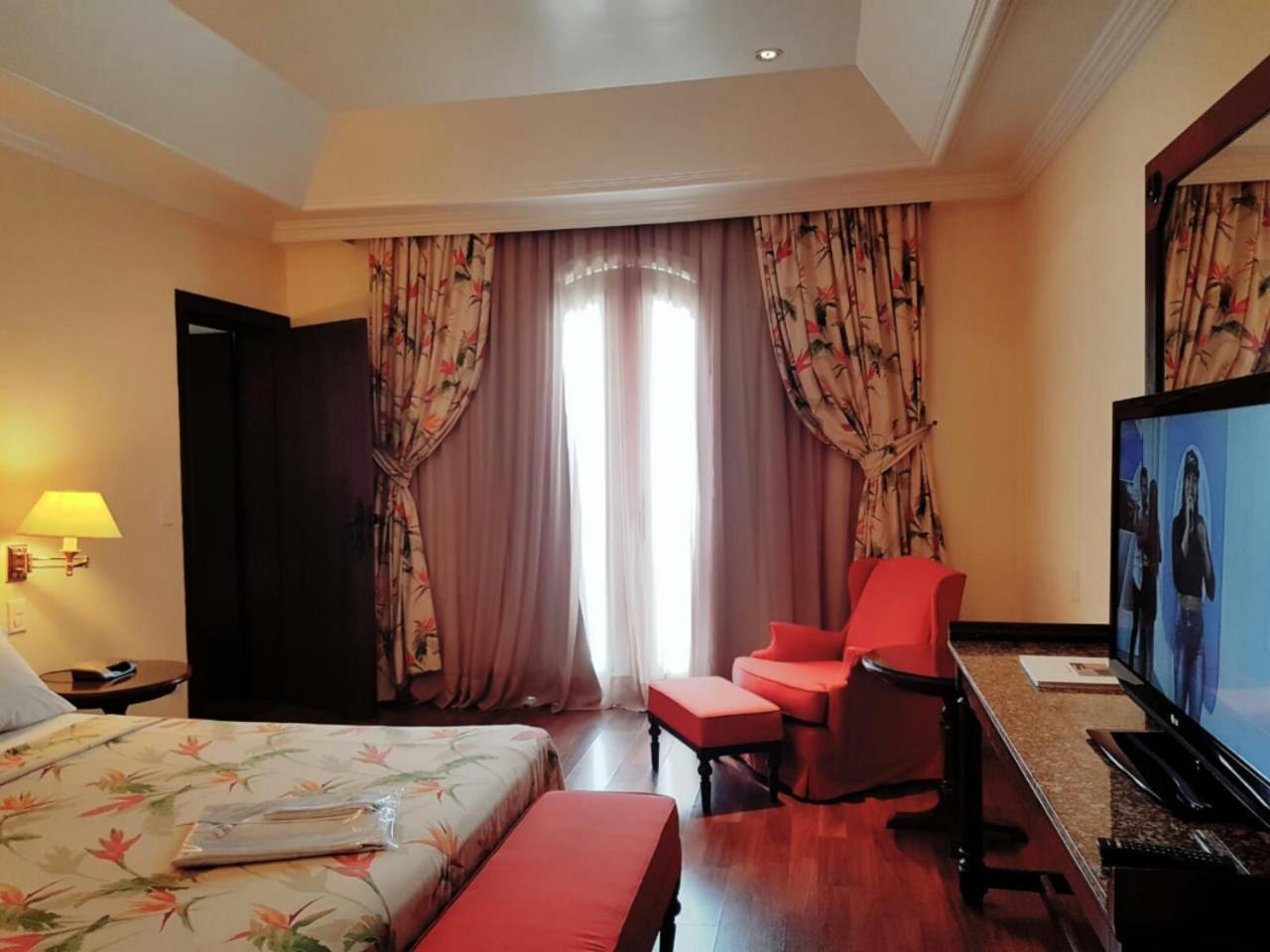 Hotel Tropical Μανάους Εξωτερικό φωτογραφία A room at the hotel